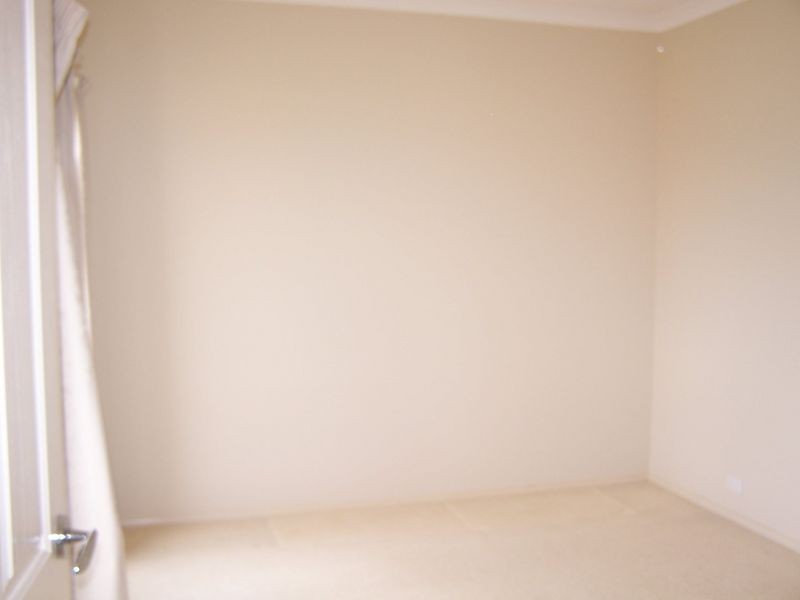 40 Lakeside Drive, Hidden Valley VIC 3756