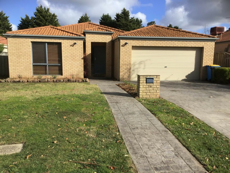 70 Augusta Way, Hidden Valley VIC 3756