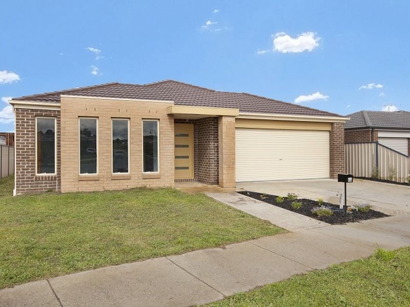44 Adrian Circuit, Wallan VIC 3756