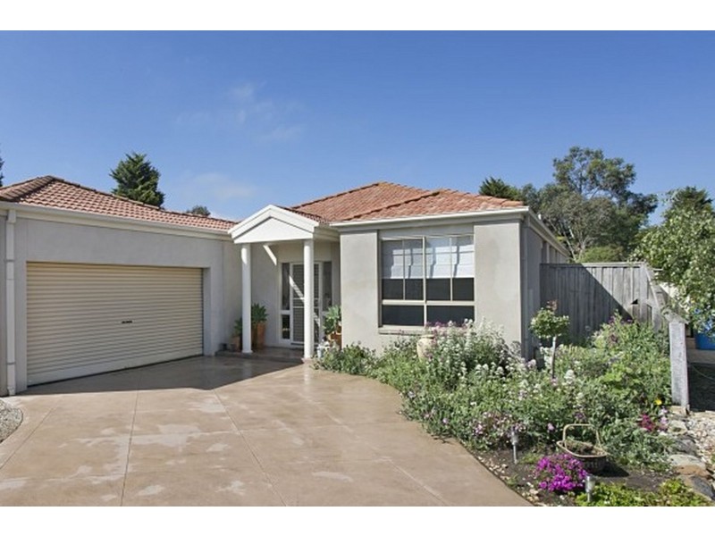 76 Augusta Way, Hidden Valley VIC 3756