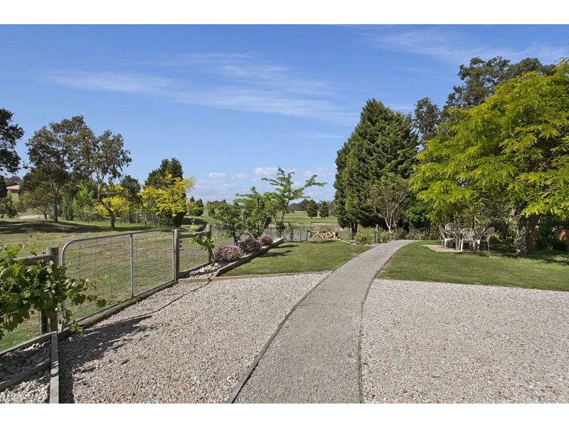 76 Augusta Way, Hidden Valley VIC 3756