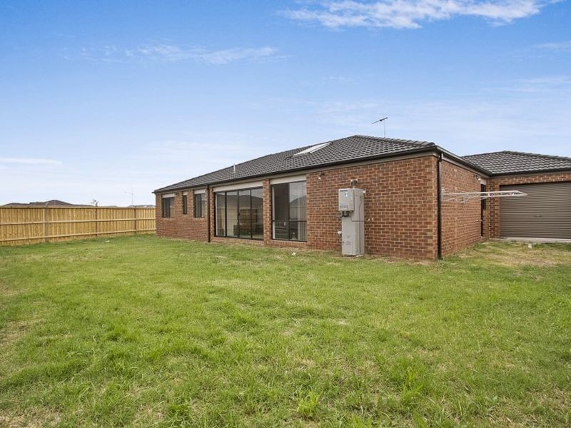 7 Millbrook Terrace, Wallan VIC 3756