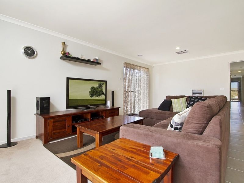 9 Buckland Hill Drive, Wallan VIC 3756