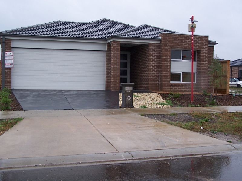 45 Maidenhair Drive, Wallan VIC 3756