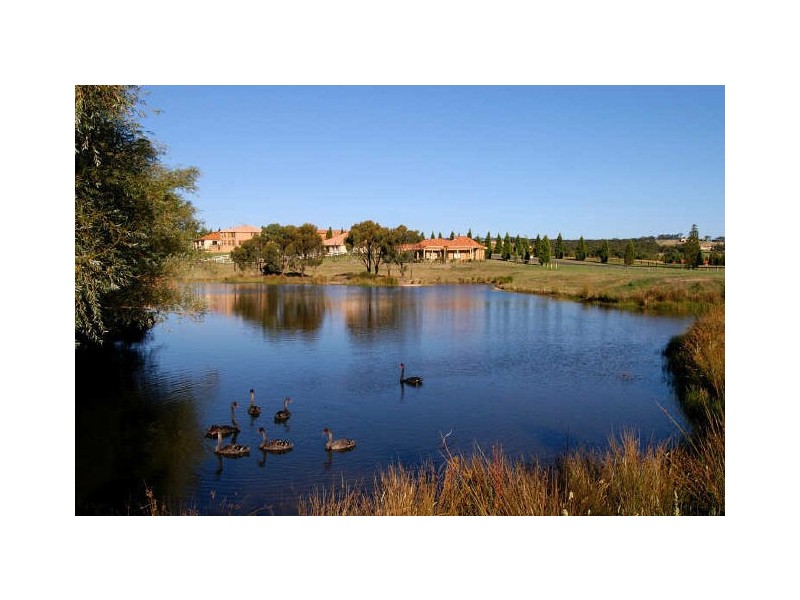 270 Hidden Valley Boulevard, Hidden Valley VIC 3756