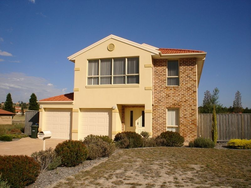 43 Augusta Way, Hidden Valley VIC 3756