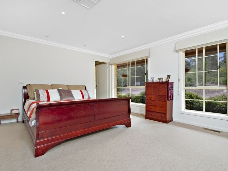 8 Randall Crescent, Wallan VIC 3756