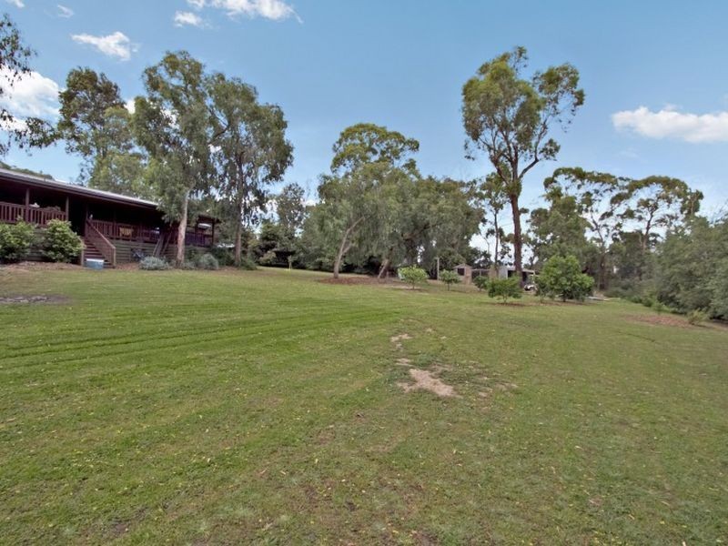 8 Randall Crescent, Wallan VIC 3756