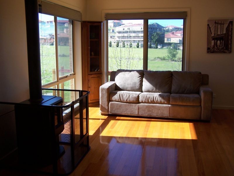 3 The Outlook, Hidden Valley VIC 3756
