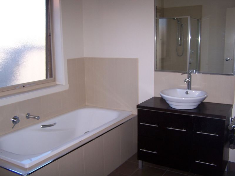 3 The Outlook, Hidden Valley VIC 3756
