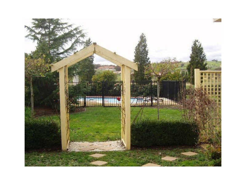 Hidden Valley VIC 3756