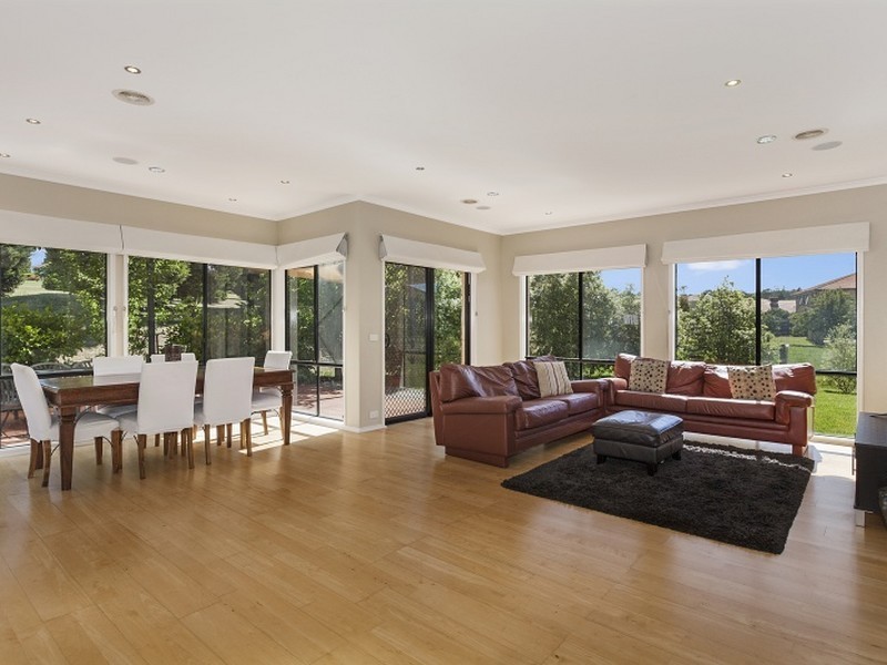 26 Augusta Way, Hidden Valley VIC 3756