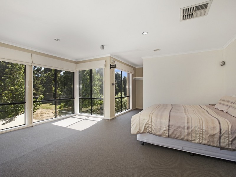 26 Augusta Way, Hidden Valley VIC 3756