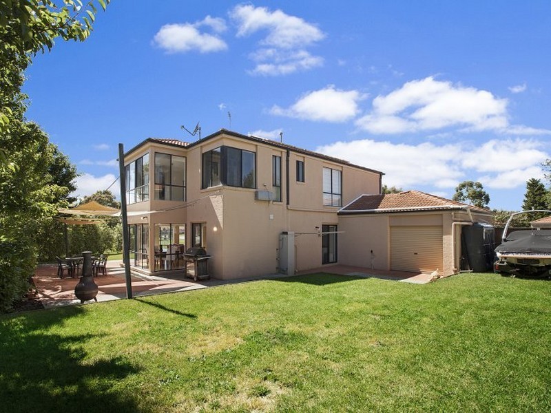 26 Augusta Way, Hidden Valley VIC 3756