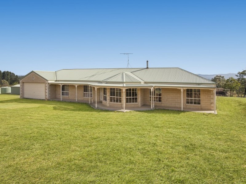 19 Trainers Drive, Kilmore VIC 3764