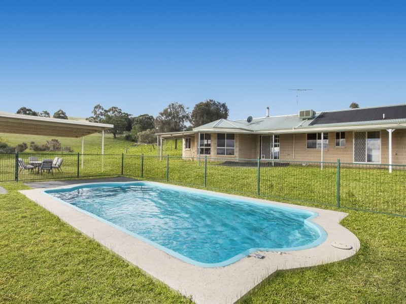 19 Trainers Drive, Kilmore VIC 3764