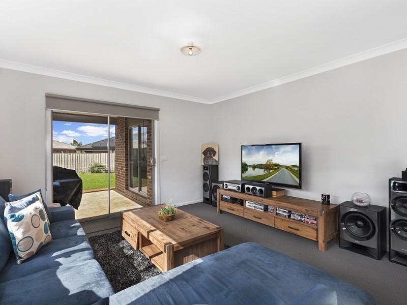 26 Holly Drive, Wallan VIC 3756
