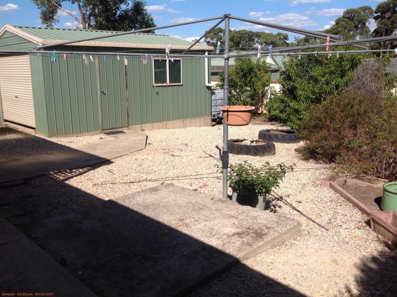 8 Govett Street, Broadford VIC 3658