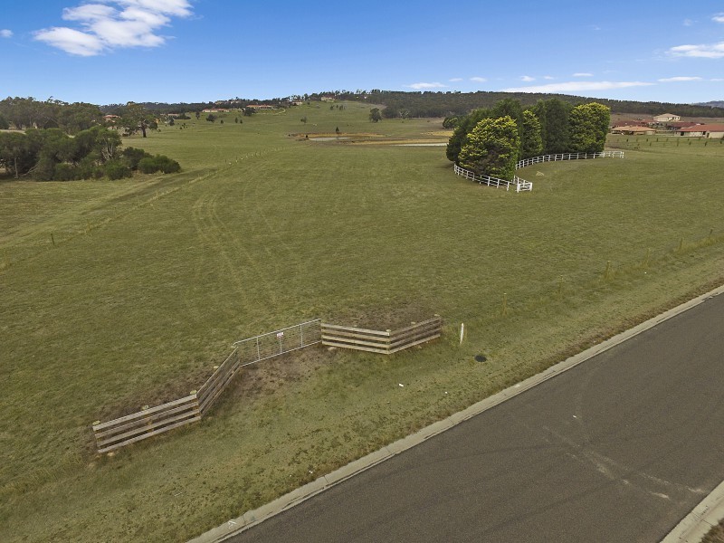 1A Cavallo Crescent, Hidden Valley VIC 3756
