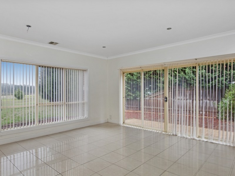 43 Augusta Way, Hidden Valley VIC 3756