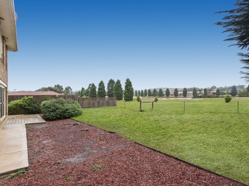 43 Augusta Way, Hidden Valley VIC 3756