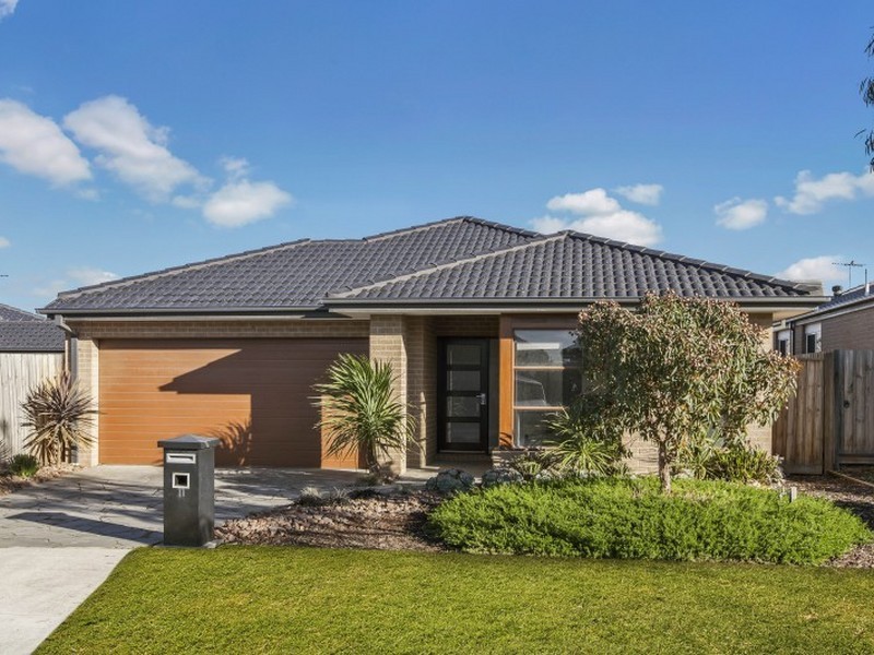 11 Watergum Way, Wallan VIC 3756