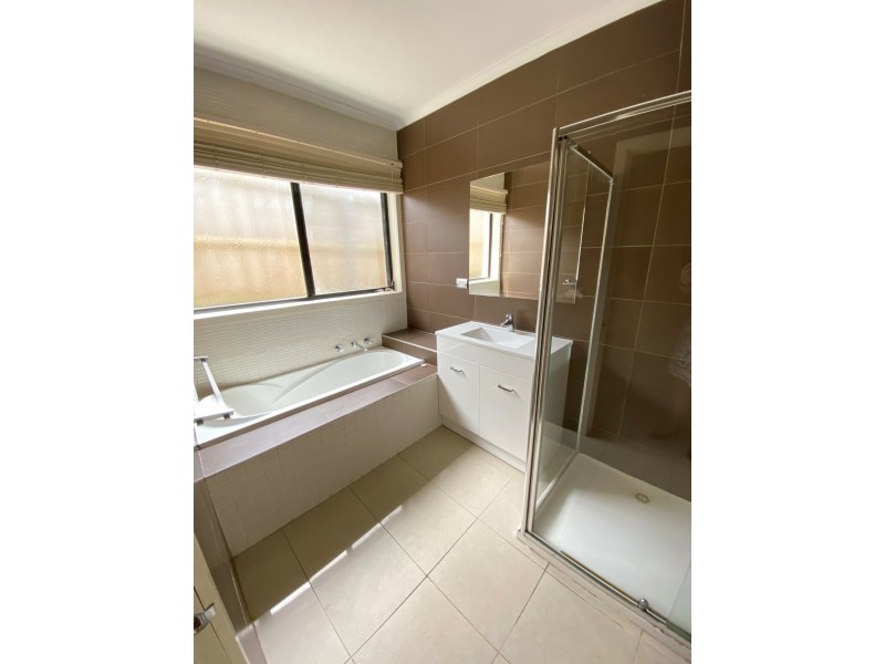 5 Golden Court, Wallan VIC 3756