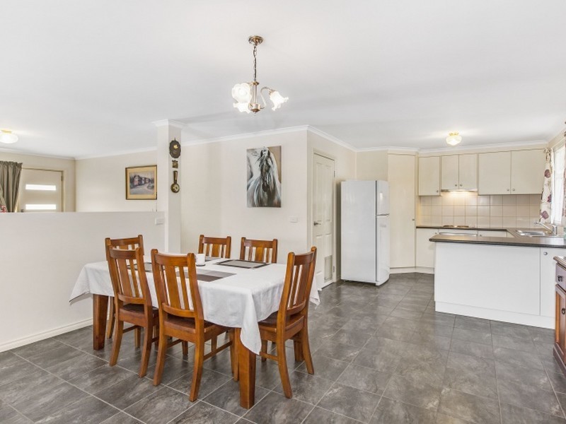 145 Doctors Creek Road, Clonbinane VIC 3658