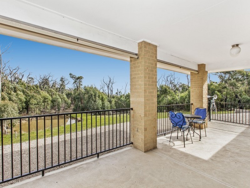 145 Doctors Creek Road, Clonbinane VIC 3658