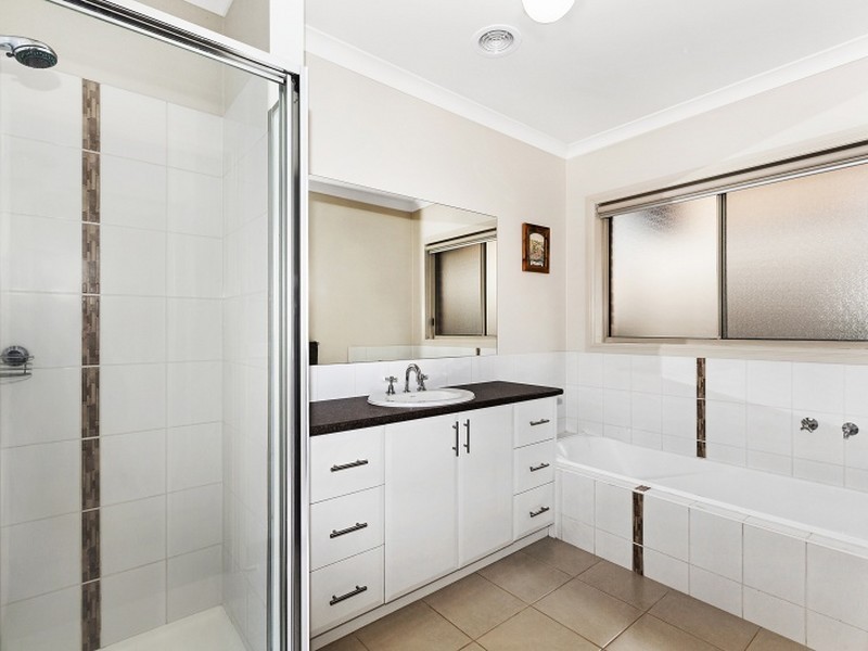 22 Pamela Court, Wallan VIC 3756