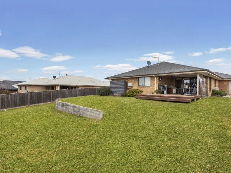 54 Pretty Sally Drive, Wallan VIC 3756