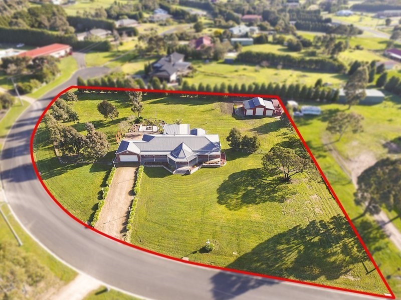 32 King William Court, Wallan VIC 3756