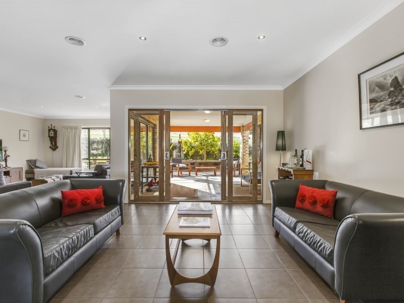 96 Valley Drive, Hidden Valley VIC 3756