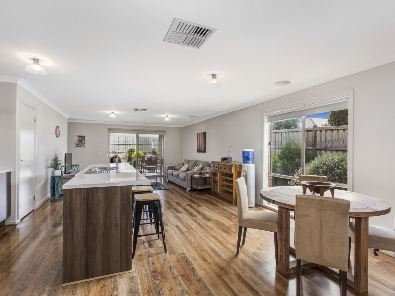 12 Zenith Road, Beveridge VIC 3753