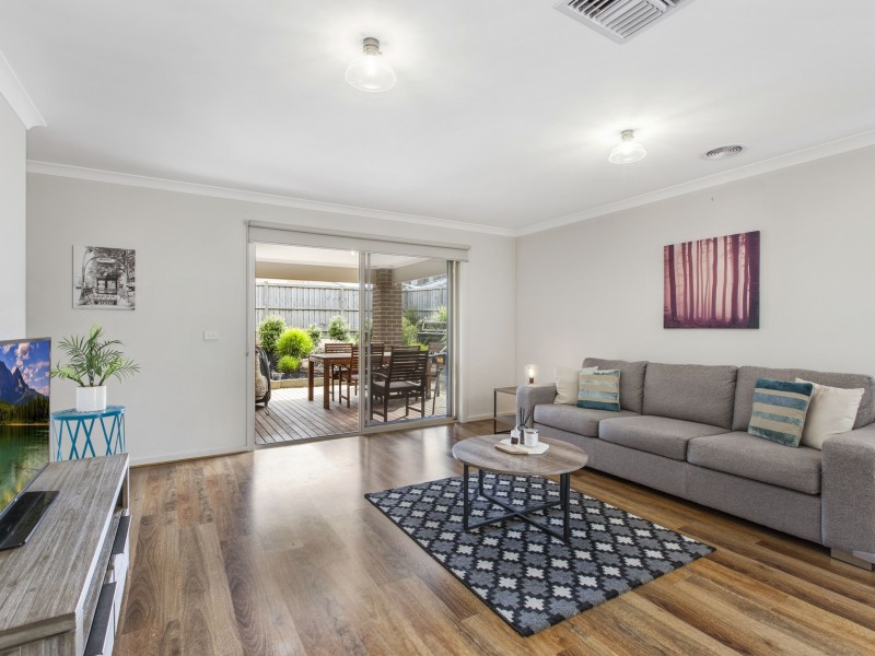 12 Zenith Road, Beveridge VIC 3753