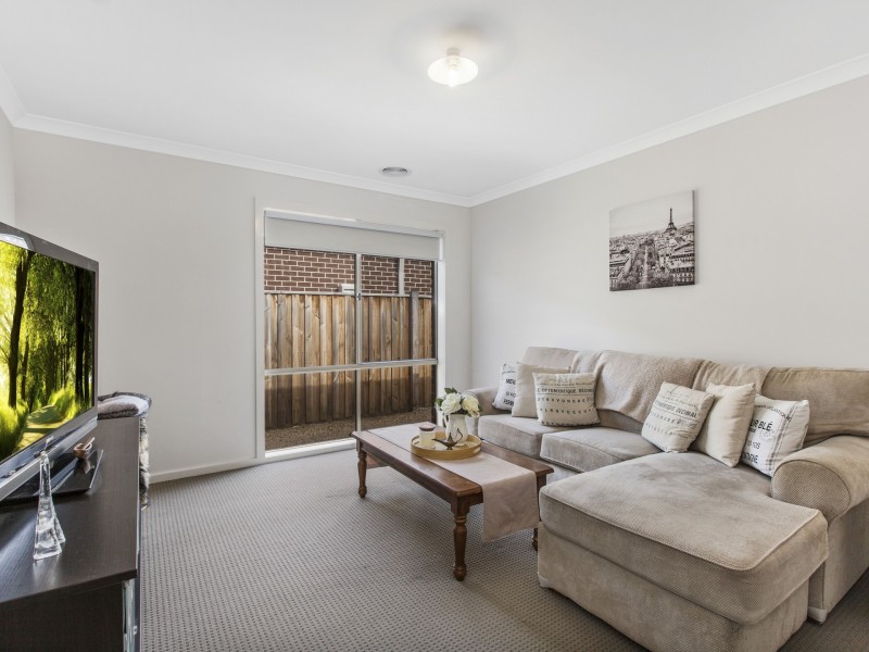 12 Zenith Road, Beveridge VIC 3753