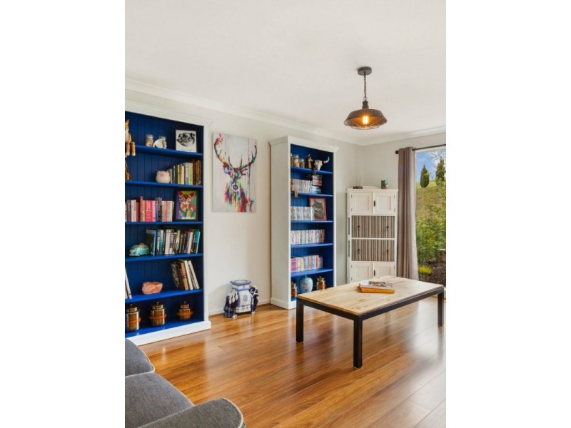 45 Siena Way, Hidden Valley VIC 3756