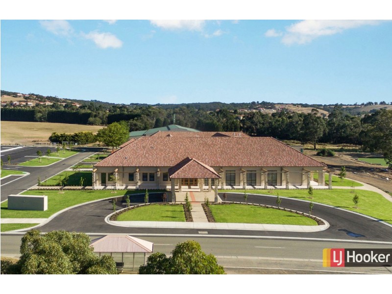 45 Siena Way, Hidden Valley VIC 3756