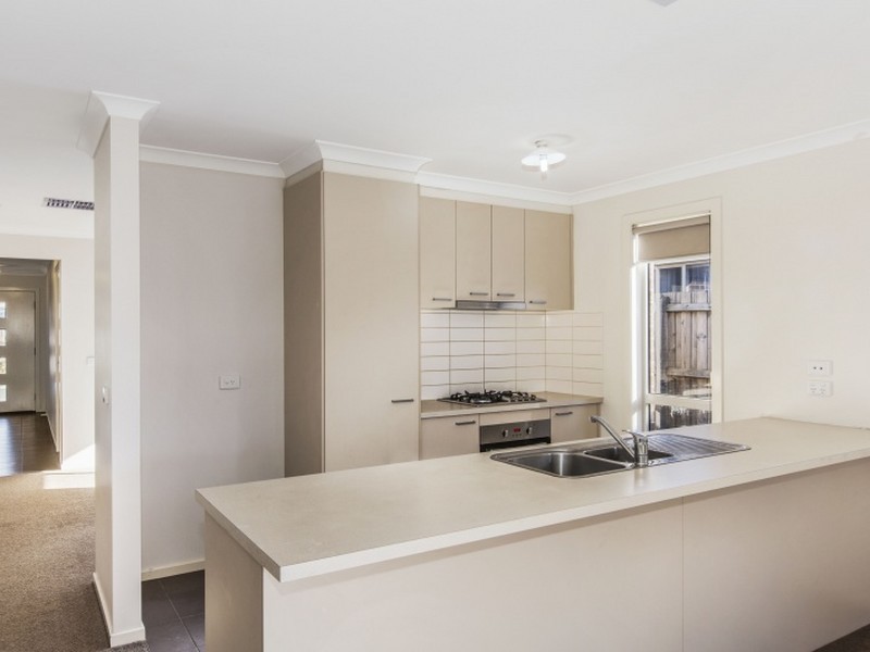 16 Watergum Way, Wallan VIC 3756