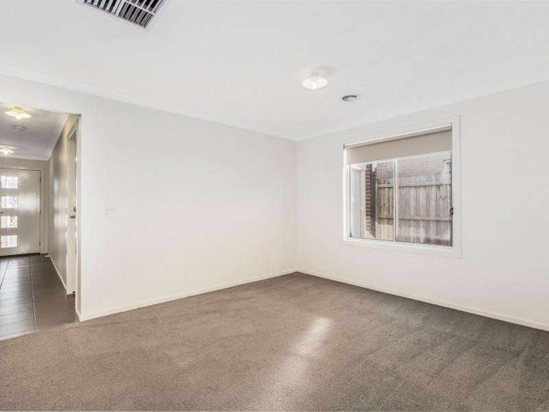 16 Watergum Way, Wallan VIC 3756