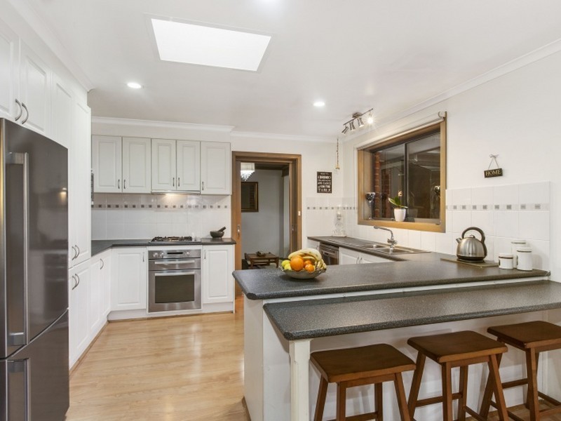 24 King William Drive, Wallan VIC 3756