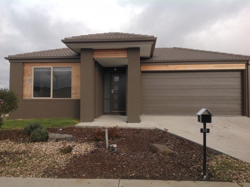32 Holly Drive, Wallan VIC 3756