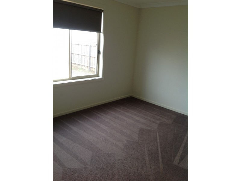 32 Holly Drive, Wallan VIC 3756