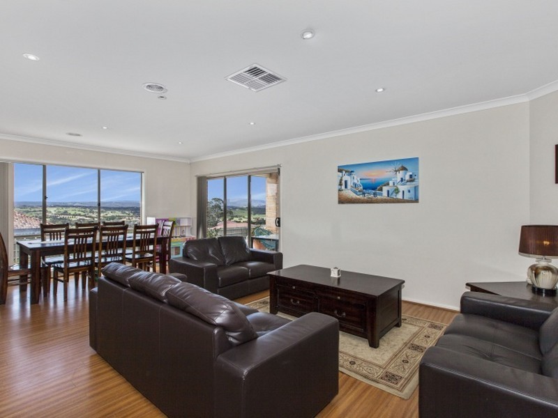 25 Aurina Drive, Hidden Valley VIC 3756
