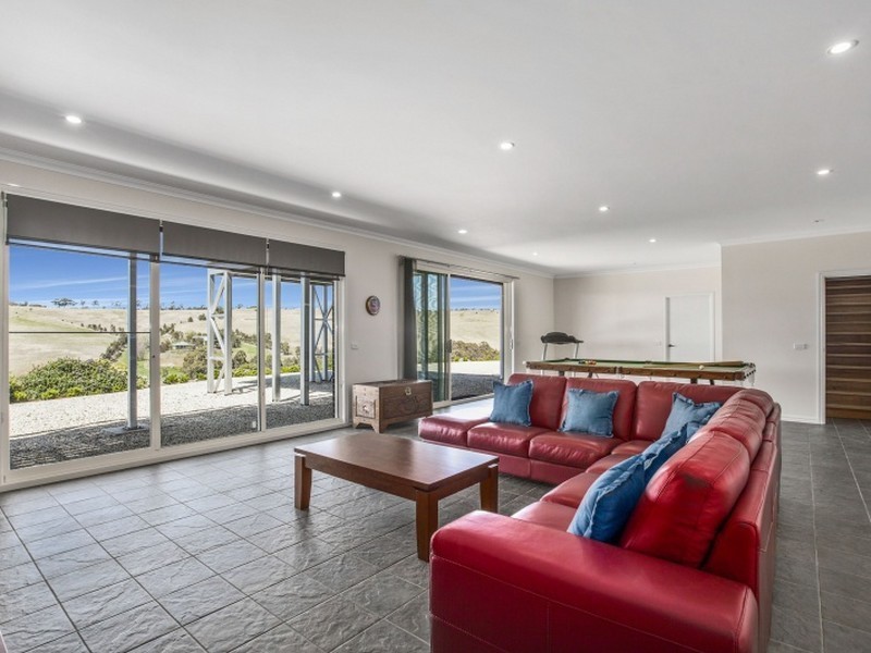 179 Fairfield Lane, Darraweit Guim VIC 3756