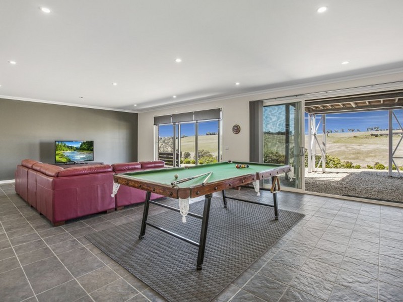 179 Fairfield Lane, Darraweit Guim VIC 3756