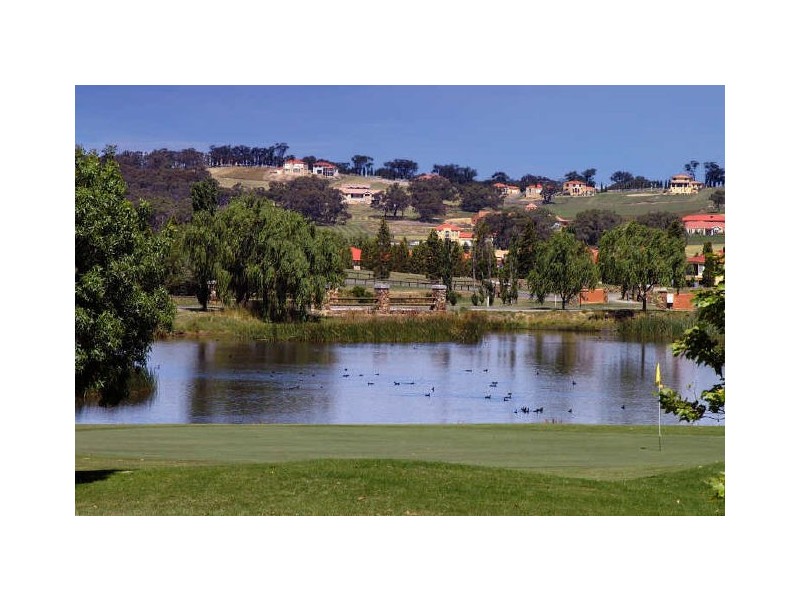 61 Toscana Way, Hidden Valley VIC 3756