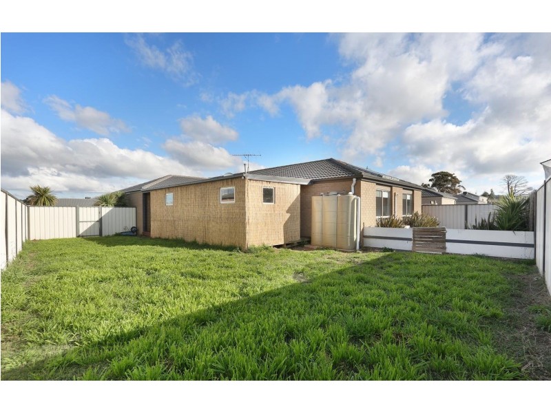 33 Lauricella Drive, Wallan VIC 3756