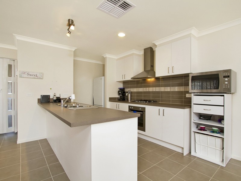 9 Buckland Hill Drive, Wallan VIC 3756