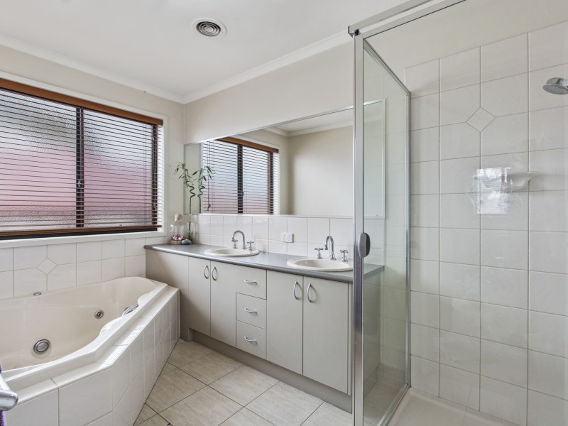 26 Toscana Way, Hidden Valley VIC 3756